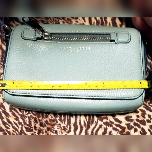 Marc Jacobs Blue Crossbody Bag with Modern Design - Picture 7 of 10